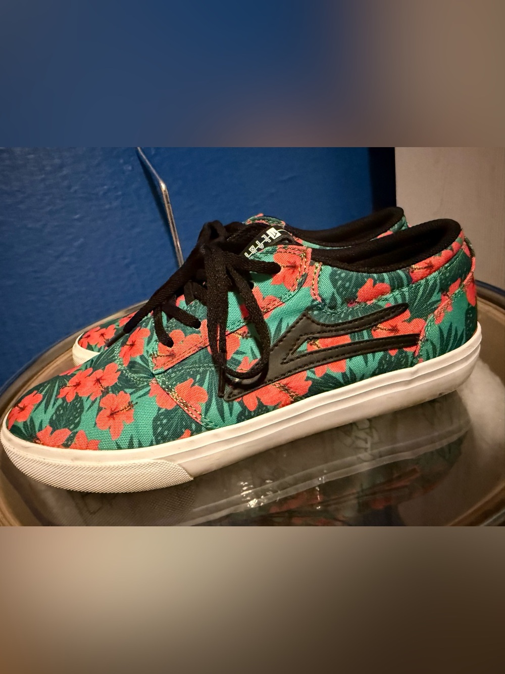 9 Lakai Hawaiian Floral Red Green Skate Shoes